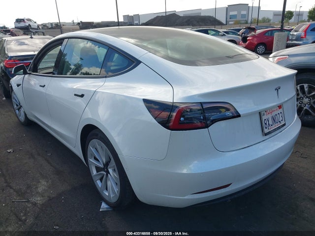 2021 TESLA MODEL 3 5YJ3E1EA2MF018190 Photo 2