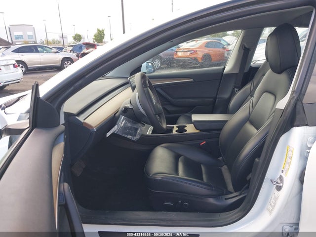 2021 TESLA MODEL 3 5YJ3E1EA2MF018190 Photo 4
