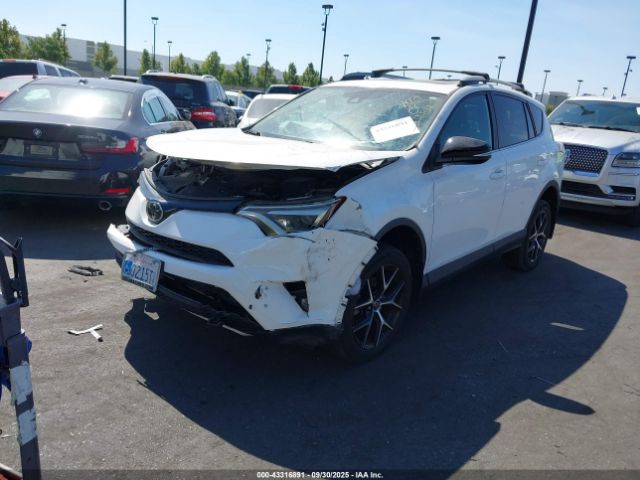 2018 TOYOTA RAV4 2T3NFREV2JW464434 Photo 1