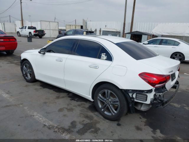 2020 MERCEDES-BENZ A 220 W1K3G4EB9LJ224916 Photo 2