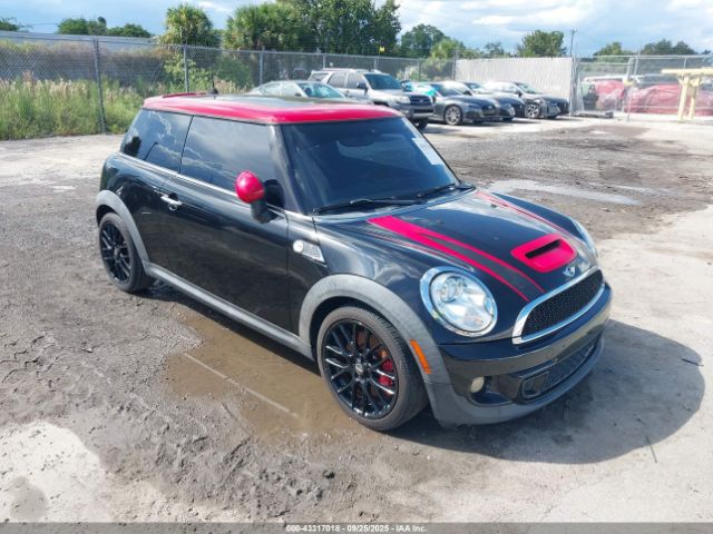 2011 MINI JOHN COOPER WORKS WMWSV9C50BTZ96985 Photo 0