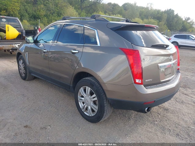 2014 CADILLAC SRX 3GYFNAE31ES556252 Photo 2