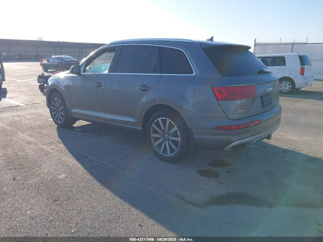 2018 AUDI Q7 WA1VAAF72JD006836 Photo 2