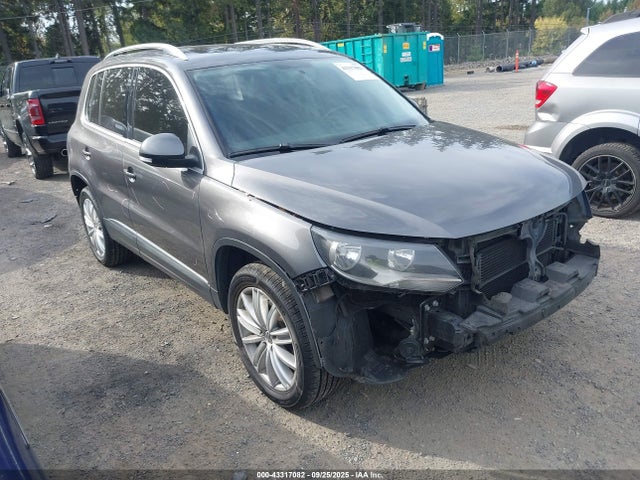 WVGBV7AXXFW505172 Volkswagen 2015