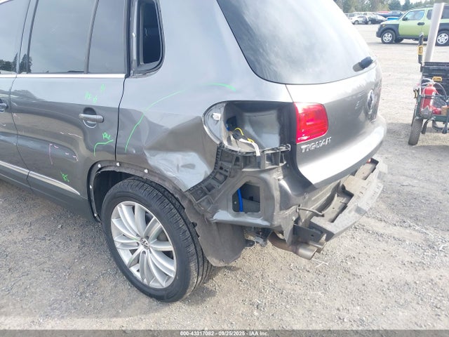 WVGBV7AXXFW505172 Volkswagen 2015