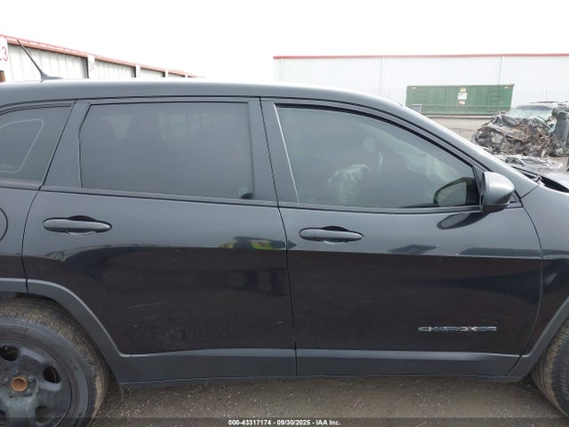 Jeep 2016 2016 1C4PJLABXGW217012 Image 13