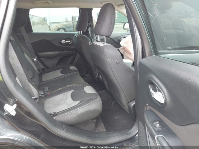 Jeep 2016 2016 1C4PJLABXGW217012 Image 8