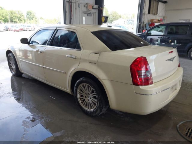 2010 CHRYSLER 300 2C3CA5CV6AH306815 Photo 2