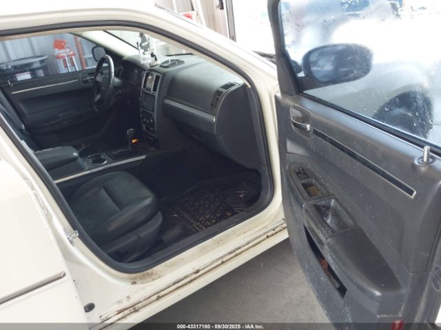 2010 CHRYSLER 300 2C3CA5CV6AH306815 Photo 4