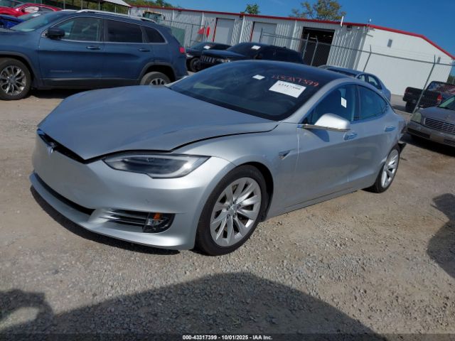 2017 TESLA MODEL S 5YJSA1E2XHF232236 Photo 1