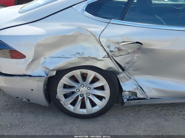 2017 TESLA MODEL S 5YJSA1E2XHF232236 Photo 5