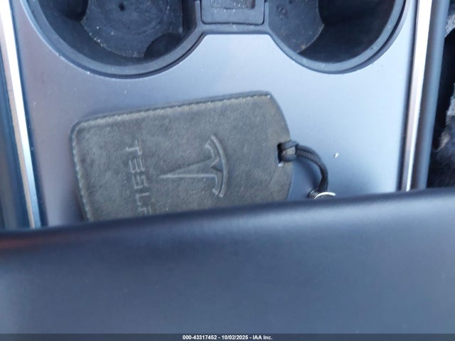2023 TESLA MODEL 3 5YJ3E1EA5PF672198 Photo 10