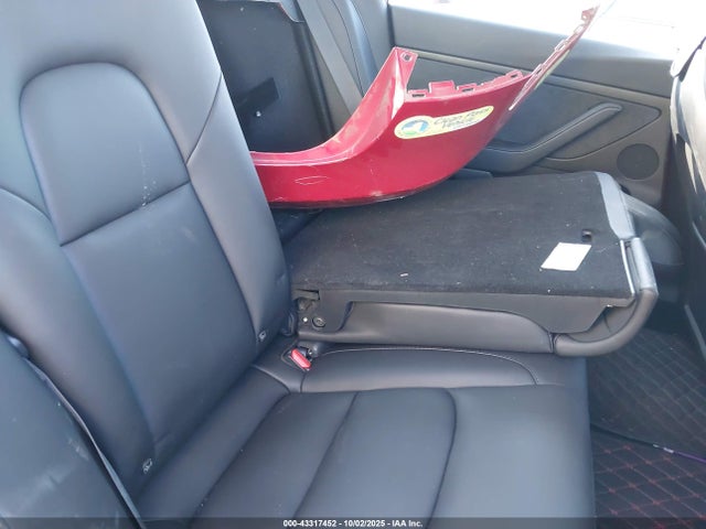 2023 TESLA MODEL 3 5YJ3E1EA5PF672198 Photo 7