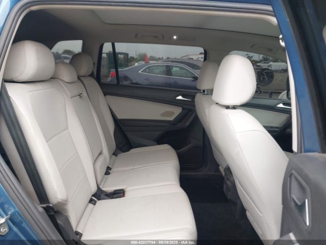 2019 VOLKSWAGEN TIGUAN 3VV2B7AX7KM054114 Photo 7