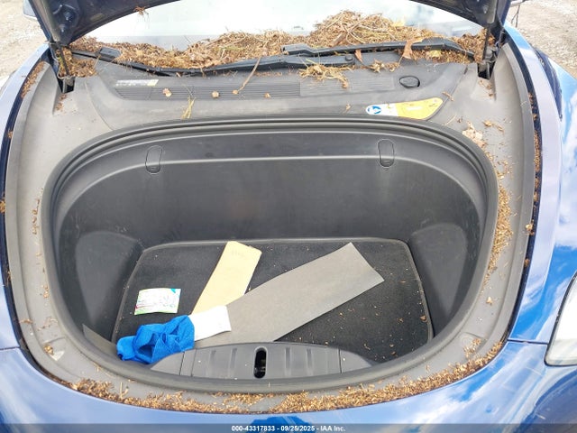 2018 TESLA MODEL 3 5YJ3E1EA9JF015573 Photo 9