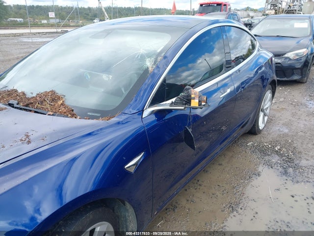 2018 TESLA MODEL 3 5YJ3E1EA9JF015573 Photo 5