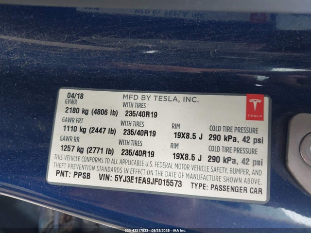 2018 TESLA MODEL 3 5YJ3E1EA9JF015573 Photo 8