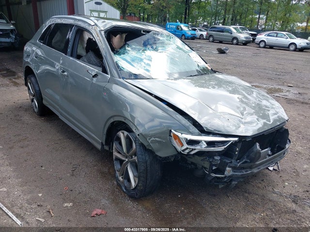 2020 AUDI Q3 WA1EECF30L1028223 Photo 0