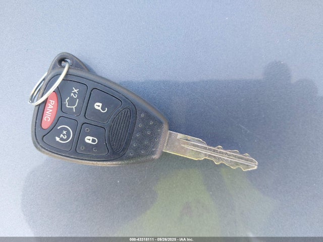43318111 :رقم المزاد ، 1C3CCBCG3EN104800 vin ، 2014 Chrysler 200 Limited مزاد بيع