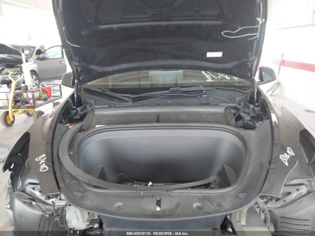 2024 TESLA MODEL Y 7SAYGDED6RF042482 Photo 9