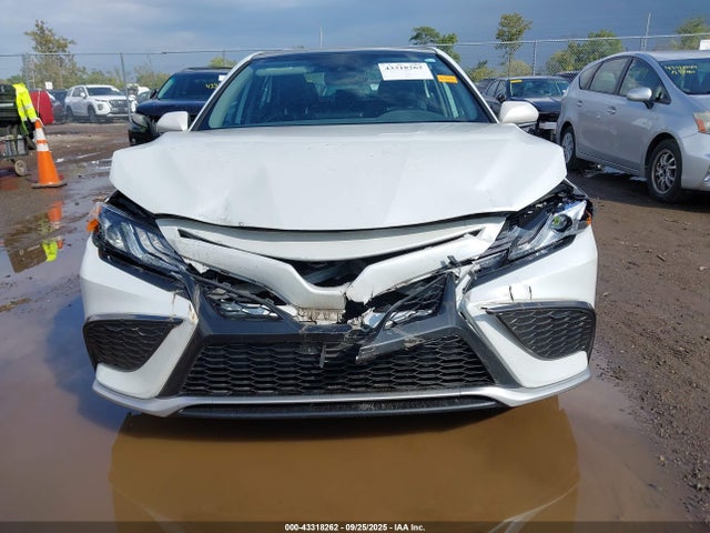 Продаж на аукціоні авто 2021 Toyota Camry Xse Awd, vin: 4T1K61BKXMU029866, номер лоту: 43318262