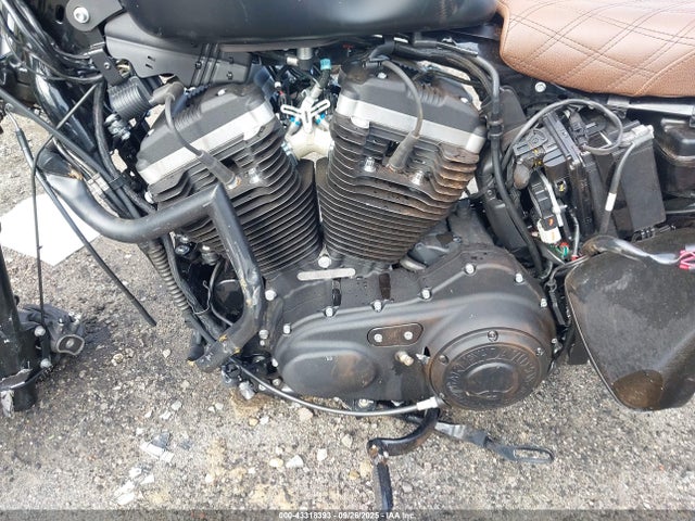 2021 HARLEY-DAVIDSON XL883 1HD4LE211MB405806 Photo 8