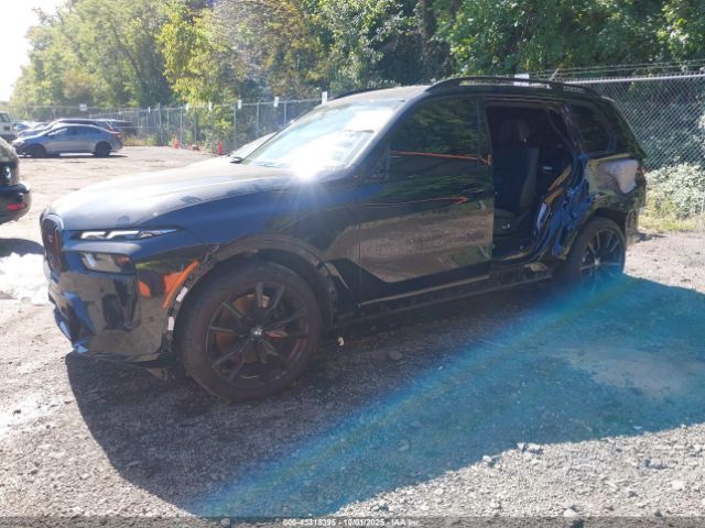 2024 BMW X7 5UX33EM0XR9U07116 Photo 1
