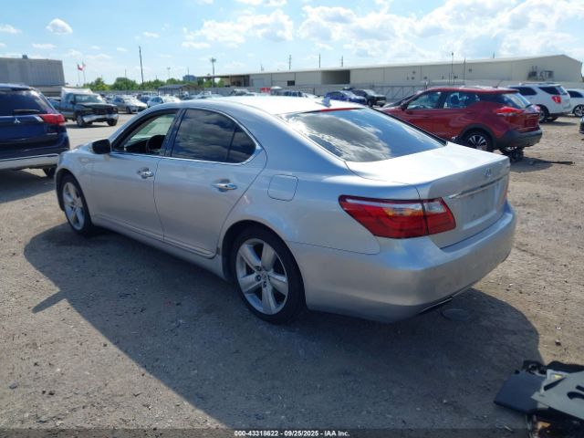 2012 LEXUS LS 460 JTHBL5EF2C5110824 Photo 2