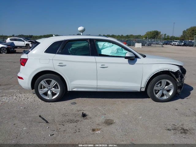 2018 Audi Q5 2.0t Premium/2.0t Tech Premium მანქანა იყიდება აუქციონზე, vin: WA1CNAFY5J2169254, აუქციონის ნომერი: 43318665