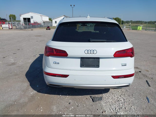 2018 Audi Q5 2.0t Premium/2.0t Tech Premium მანქანა იყიდება აუქციონზე, vin: WA1CNAFY5J2169254, აუქციონის ნომერი: 43318665