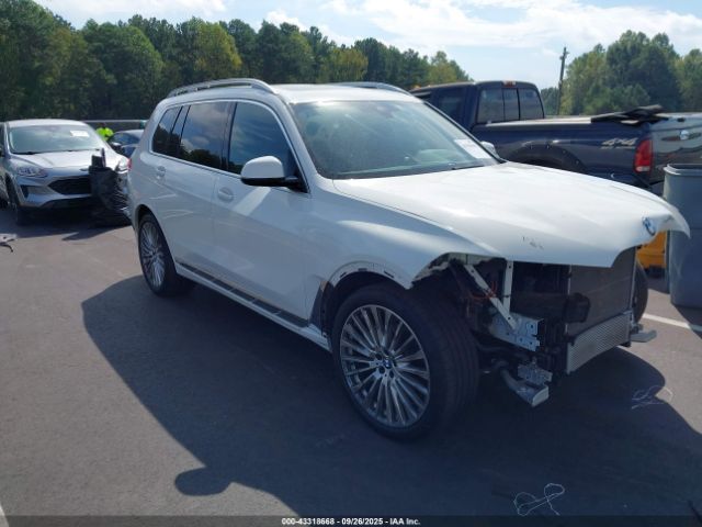 2021 BMW X7 5UXCW2C05M9G30151
