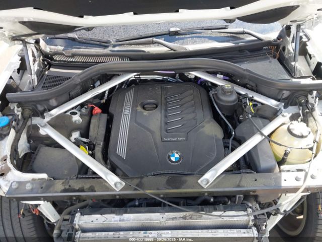 2021 BMW X7 5UXCW2C05M9G30151 Photo 9