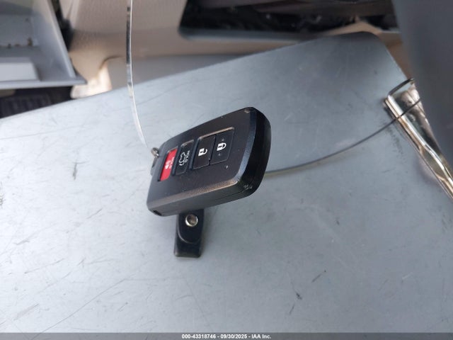 5TDKKRFH8GS505912 Toyota Highlander Xle V6