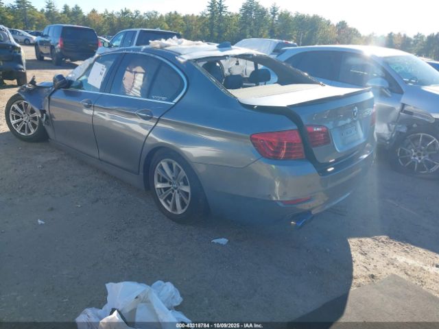 2016 BMW 528I WBA5A7C5XGG151171 Photo 2