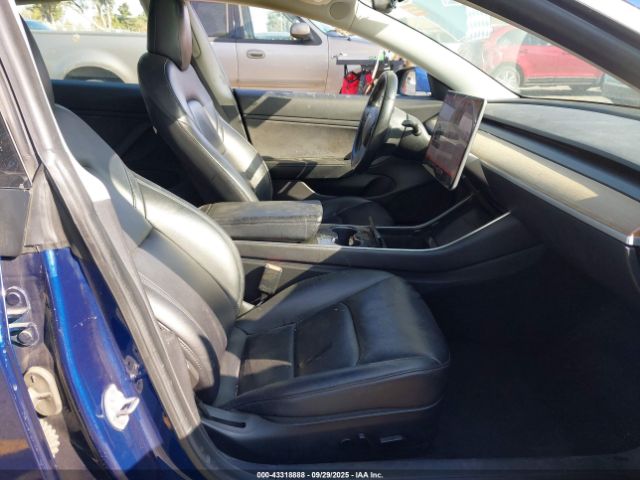 2019 TESLA MODEL 3 5YJ3E1EA0KF411862 Photo 4