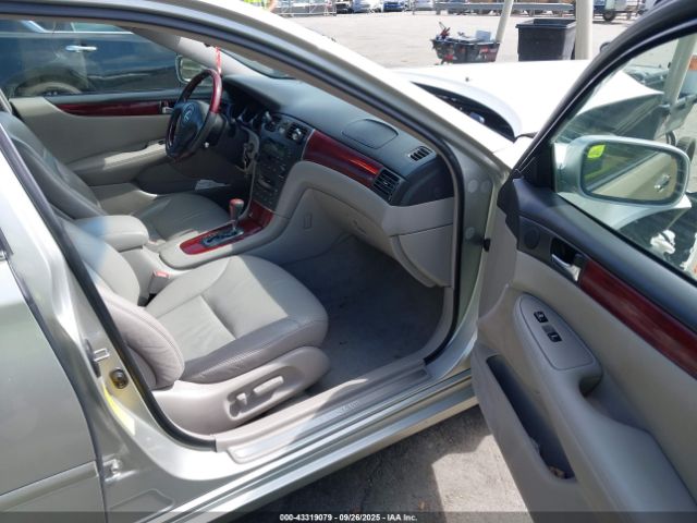 2003 LEXUS ES 300 JTHBF30G936021371 Photo 4