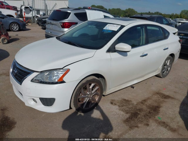 Продажа на аукционе авто 2014 Nissan Sentra Sr, vin: 3N1AB7AP8EY272251, номер лота: 43319133