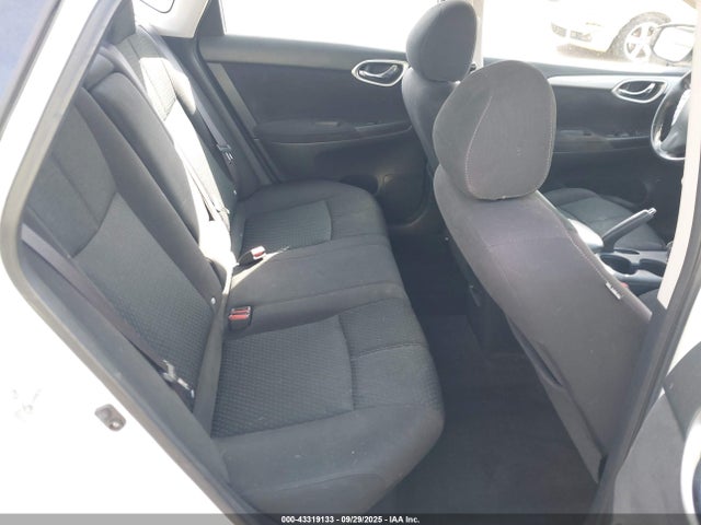 Продажа на аукционе авто 2014 Nissan Sentra Sr, vin: 3N1AB7AP8EY272251, номер лота: 43319133