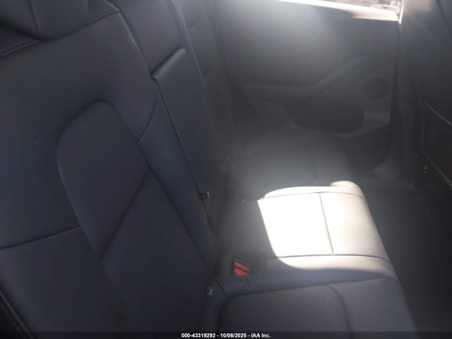 2023 TESLA MODEL Y 7SAYGDEE1PA023275 Photo 7