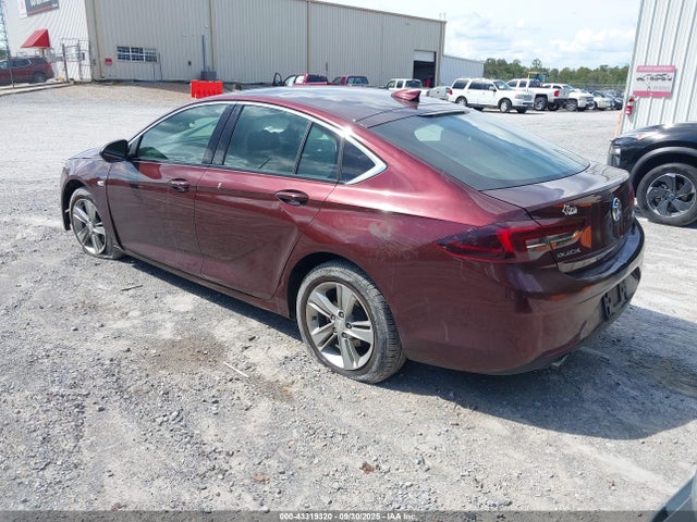 W04GL6SXXJ1111048 Buick Regal Sportback Preferred