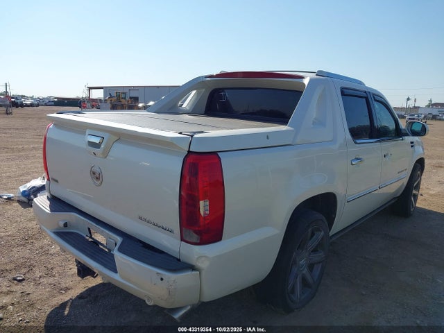 2010 CADILLAC ESCALADE EXT 3GYVKNEF8AG165649 Photo 3