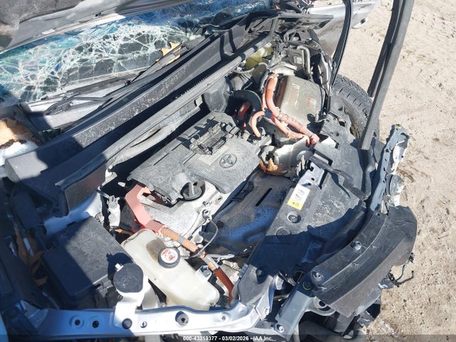 2017 TOYOTA RAV4 HYBRID JTMJJREVXHD104848 Photo 9