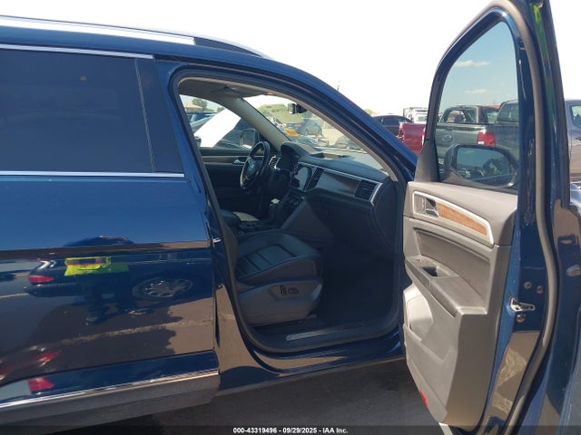 Volkswagen fsi 2018 1V2NR2CA5JC534637 Image 5