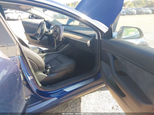2020 TESLA MODEL 3 5YJ3E1EAXLF783839 Photo 4