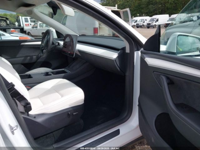 2023 TESLA MODEL Y 7SAYGAEE8PF755436 Photo 4