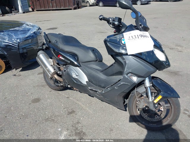 WB10C1405GZ314575 BMW 2016