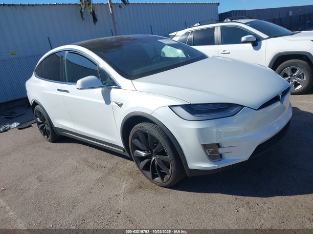 2020 TESLA MODEL X 5YJXCAE20LF271958 Photo 0