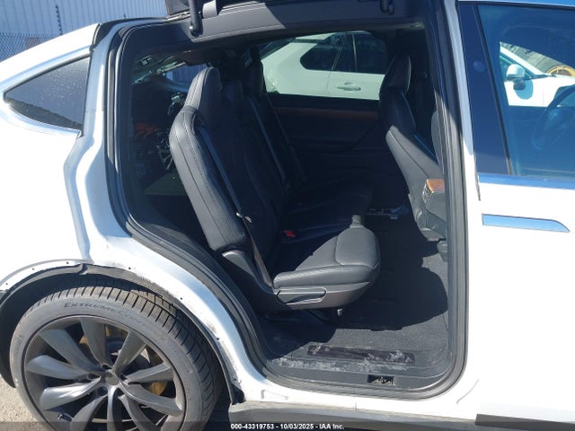2020 TESLA MODEL X 5YJXCAE20LF271958 Photo 7