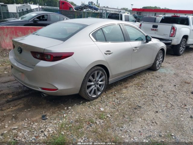 2022 MAZDA MAZDA3 3MZBPABL1NM305705 Photo 3