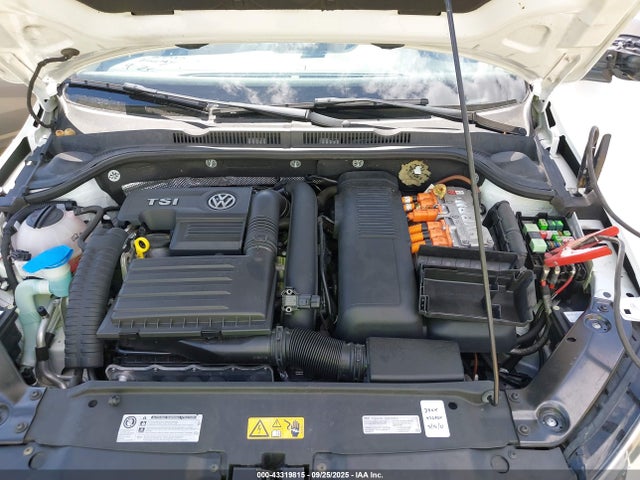 3VW637AJ3GM253612 Volkswagen 2016